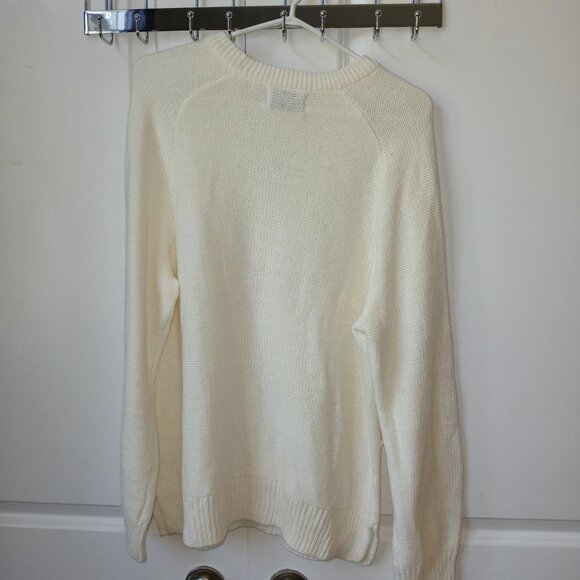 old navy cream sweater never worn - Picture 2 of 2